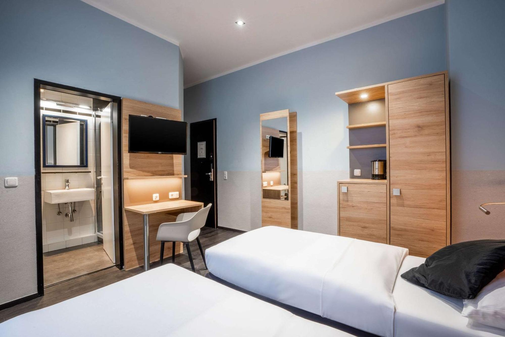 Standard Twin Room Non-Smoking